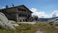 Il rifugio Tita Secchi (2362 m)